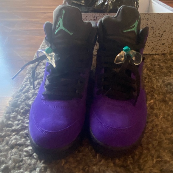 Jordan 5 Alternate Grape Retro - Picture 1 of 10